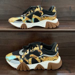 Versace Squalo Hiker Sneakers